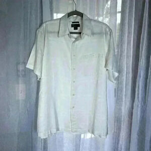 Marc Edwards XL 100% Silk white/cream slight windowpane pattern short sleeve but